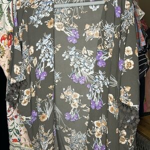 Floral Kimono with Purple and Beige Accents